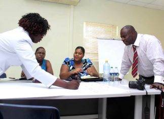 International and local experts support entrepreneurs and business leaders