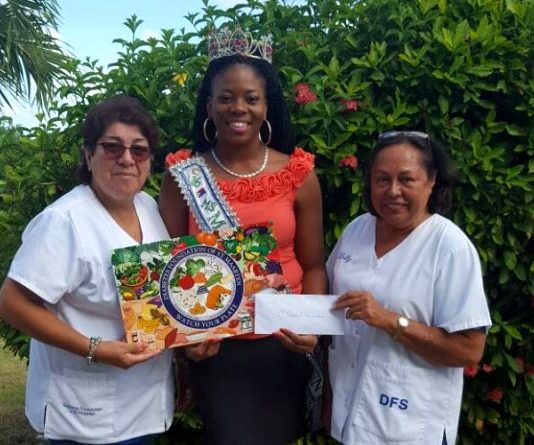 Miss Mature Queen donates to Diabetes Foundation
