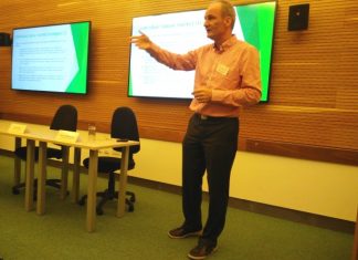 Economist Alberts speaks at conference on Island Tourism in Malta