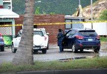 Equipos de RST y de la policía practican allanamiento en Petit Chateau y El Capitán