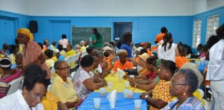 St. Maarten Lions Club entertain 120 seniors all day