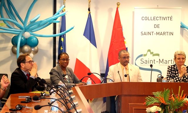 Minister Jacobs attends Rights of the Child ceremony