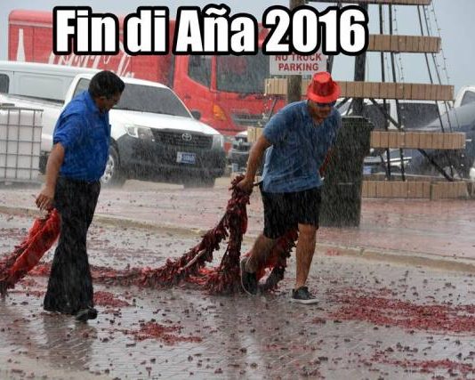 Aña bieu ta despedi cu hopi awacero