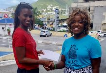 Sickle Cell Foundation receives donation from Black Medical Student Association