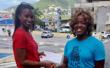 Sickle Cell Foundation receives donation from Black Medical Student Association