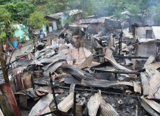 18 families homeless in massive fire at Silver Lake