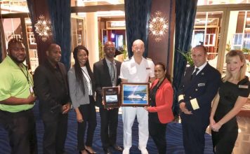 Regent Seven Seas Explorer Welcomed to the Destination by Port and Tourism Officials