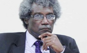 Sir Dwight Venner dies