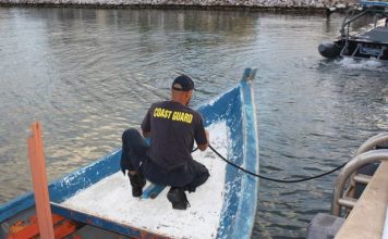 Guardacostas del Caribe detienen en Curazao a dos venezolanos que viajaban en una pequeña embarcación