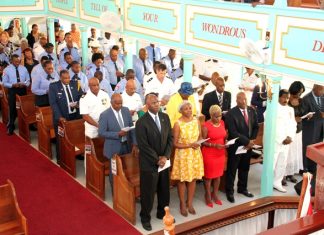 El Primer Ministro asistió a servicio religioso y de promoción del VKS