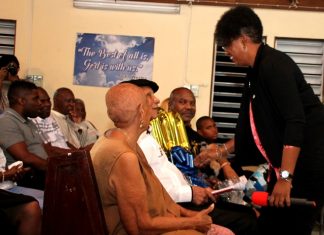 Minister Jacobs congratulates Mr. York on 100th birthday