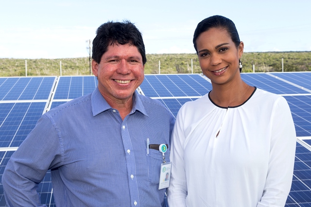 Photo 2 WEB Bonaire Alfredo Koolman, CEO & Joanne Balentien Nicastia, CFO