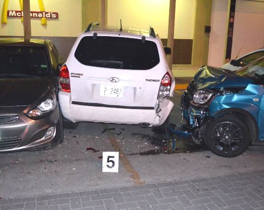 Six-car traffic accident results in minor injuries