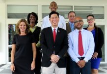 Minister Lee introduces Cabinet Staff