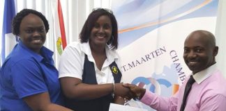 Chamber of Commerce donates to school choir