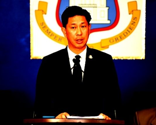 Minister Lee looks for structural approach to improving Health Care