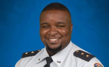 Police officer injured during traffic control