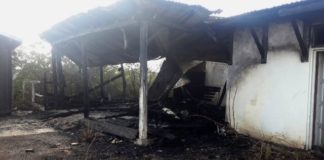 **UPDATE**: Fire at old horse stable in Le Galion
