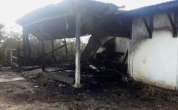 **UPDATE**: Fire at old horse stable in Le Galion