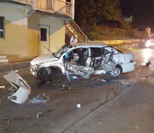 ACTUALIZADO: Hombre en estado crítico tras grave accidente automovilístico