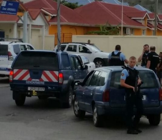 UPDATE: One suspect in Gendarme custody for shooting at Dutch side Police