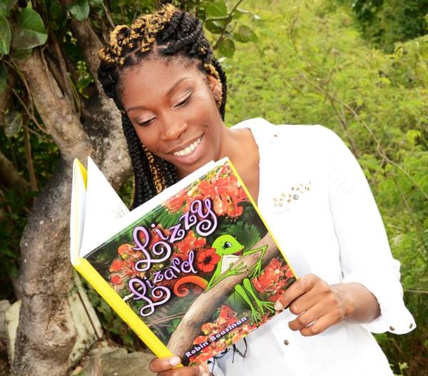 ariane-reading Lizzy_2013