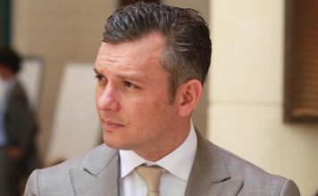 House searches regarding bribery of politicians