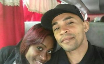 Una familia a bordo de una motocicleta se estrella; reportan un muerto