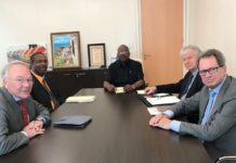 Prime Minister William Marlin meets with Progress Committee