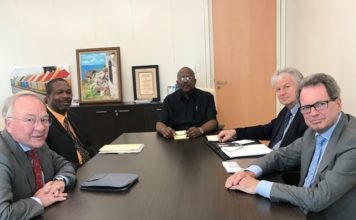 Prime Minister William Marlin meets with Progress Committee
