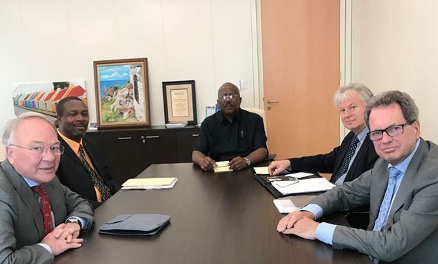 Prime Minister William Marlin meets with Progress Committee