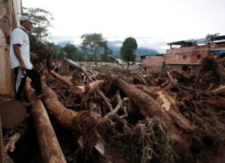 Colombia landslide leaves more than 200 dead after ‘avalanche of water’ destroys city
