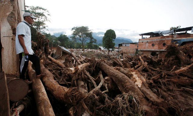 Colombia landslide leaves more than 200 dead after ‘avalanche of water’ destroys city