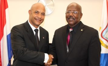 El PC Daniel Gibbs realizó su primera visita de cortesía al PM William Marlin