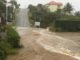 Piden a los automovilistas permanecer fuera de las carreteras debido a las inundaciones