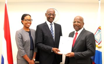 PM William Marlin receives annual report & audited financial statements 2016 for the SMDF