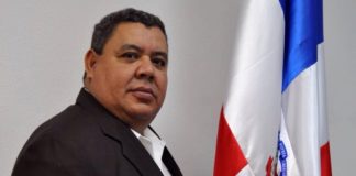 Vicecónsul Reynaldo Álvarez pidió paciencia a comunidad dominicana en SxM