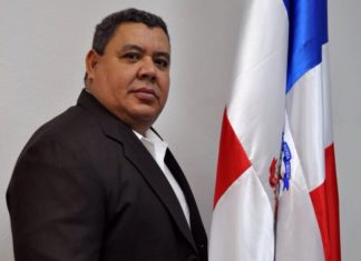 Vicecónsul Reynaldo Álvarez pidió paciencia a comunidad dominicana en SxM
