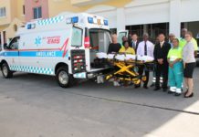 Departamento de Ambulancia recibe dos nuevas ambulancias equipadas con Power Pro y camillas hidráulicas y su sistema de carga
