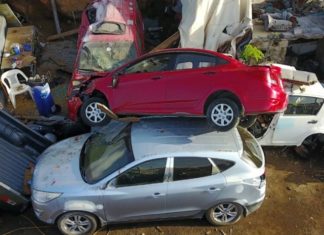 Car accident on Arch road