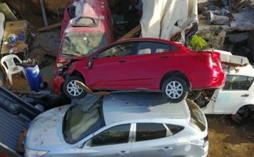 Car accident on Arch road