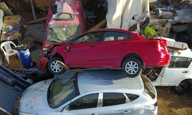 Car accident on Arch road