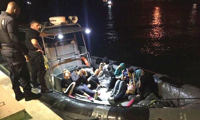 Coastguard detains 26 undocumented Venezuelans