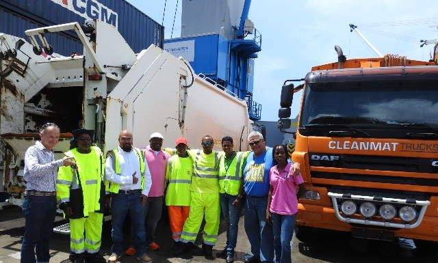 Two new Garbage Trucks Arrive for the Ministry of VROMI