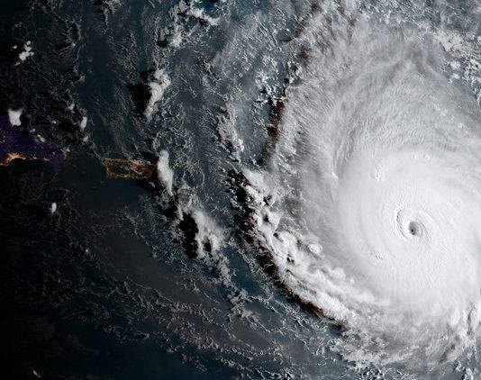 ‘Irma’, el huracán más potente formado en el Atlántico, toca tierra en islas del Caribe