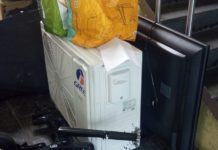 Detectives arrests three persons for looting