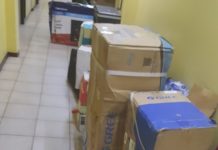 Police executes searches in the Fort Willem area.