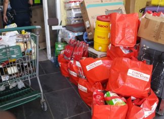 Police arrests 8 persons during house searches