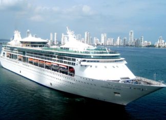 First RCI Cruise Grandeur of the Seas in Port on Sunday.