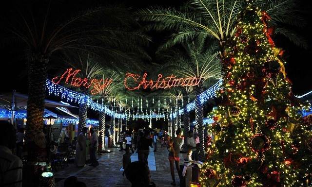 Christmas is coming to Walter Plantz Square on Friday. You’re invited to the Annual Lighting of the Tree